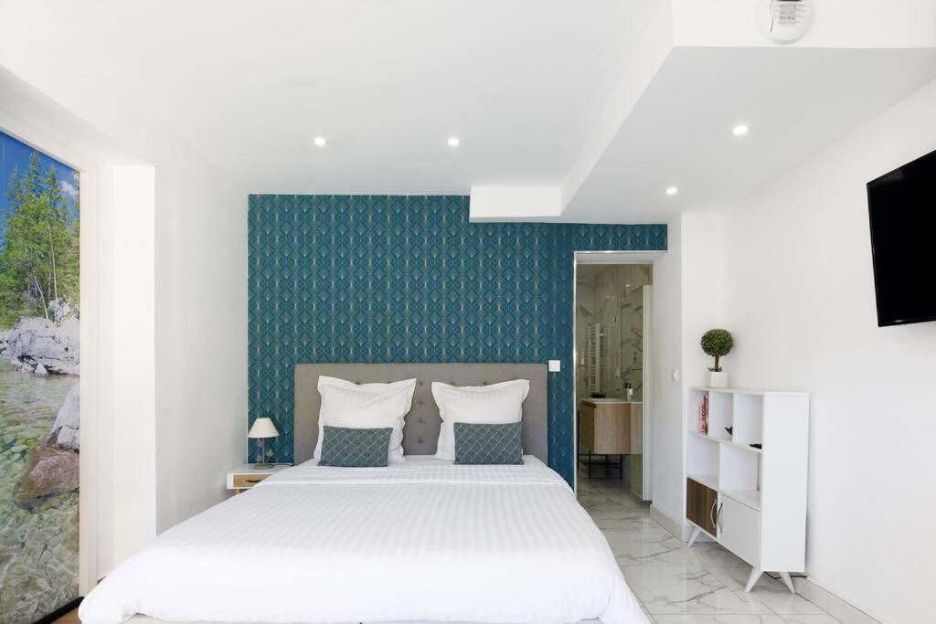 Studio Tout Confort Avec Parking Et Terrasse A Eze Village Buitenkant foto